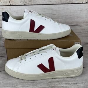 Veja URCA CWL Mens EU 48 US 13 Sneakers White Marsala Black
